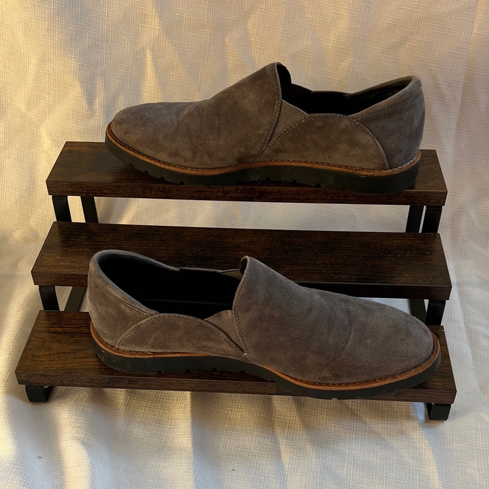 Van Eli Women’s Gray Suede Loafers